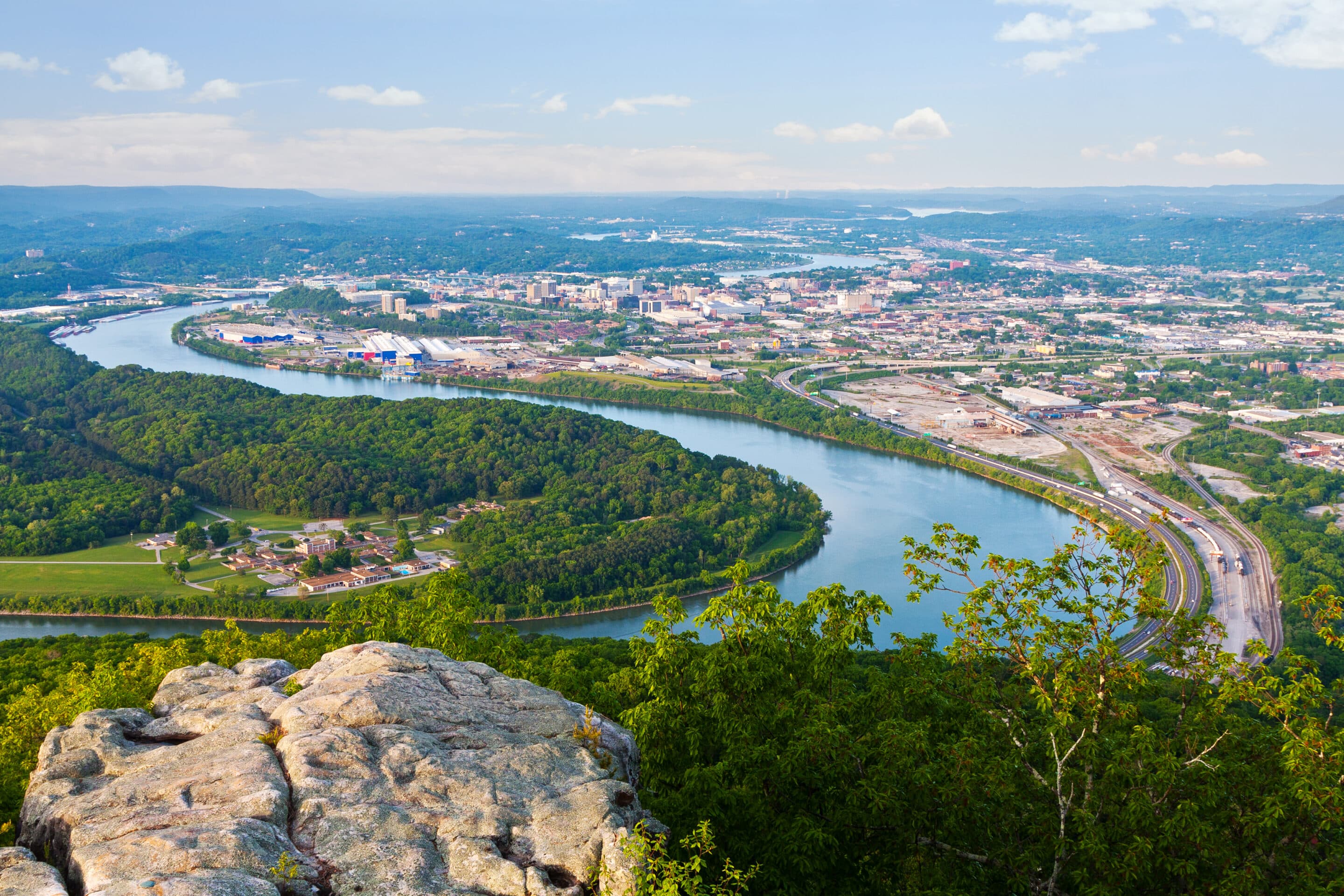 Aerial view of Chattanooga with the Tennessee River in view, stressing the importance of Tennessee flood insurance for riverside communities.
